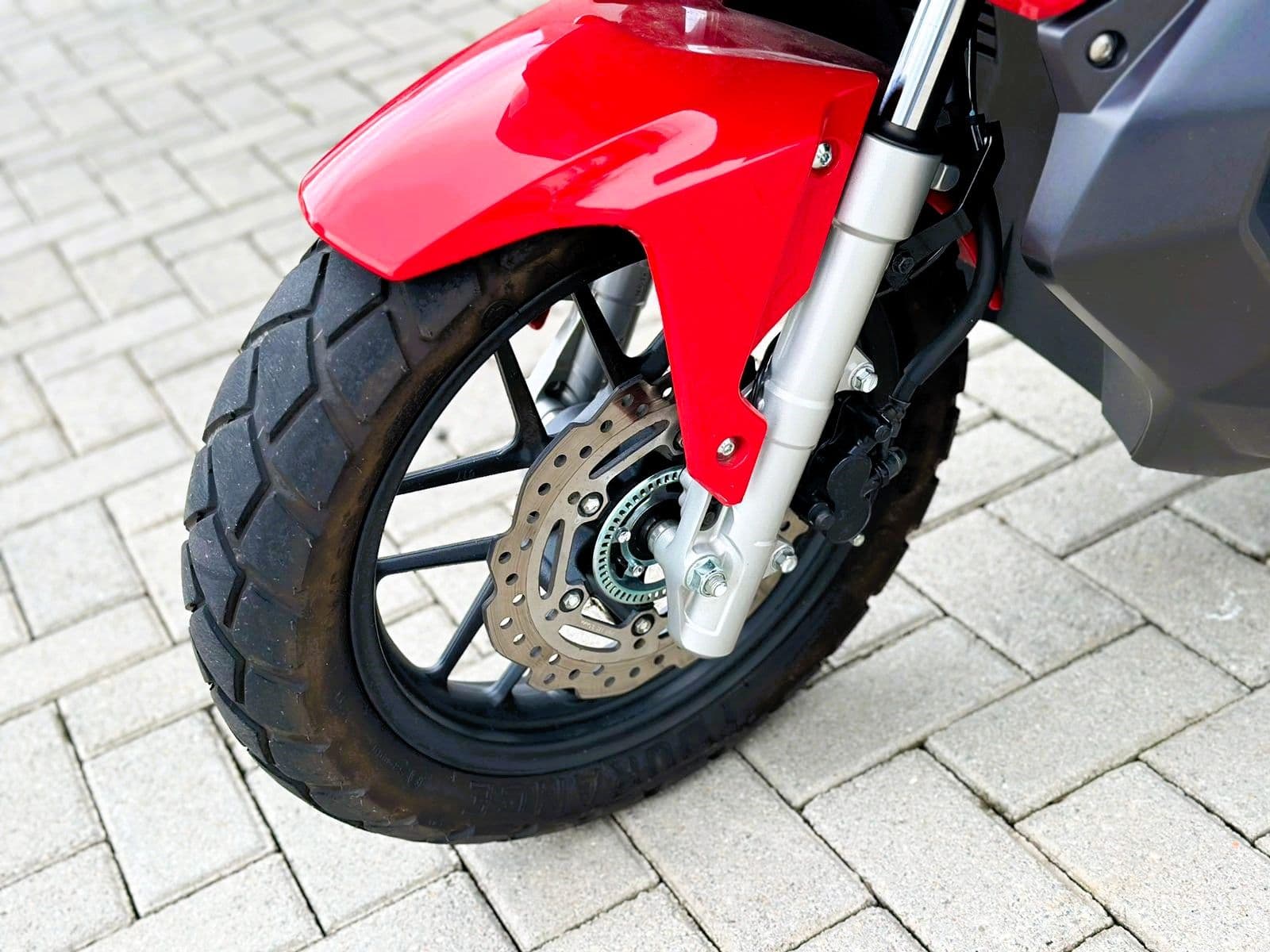 Honda Adv 150 - Imagem 5