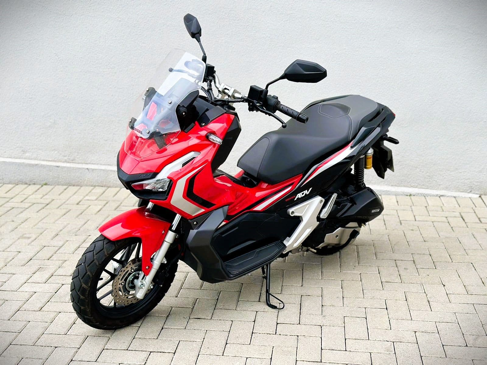 Honda Adv 150 - Imagem 1