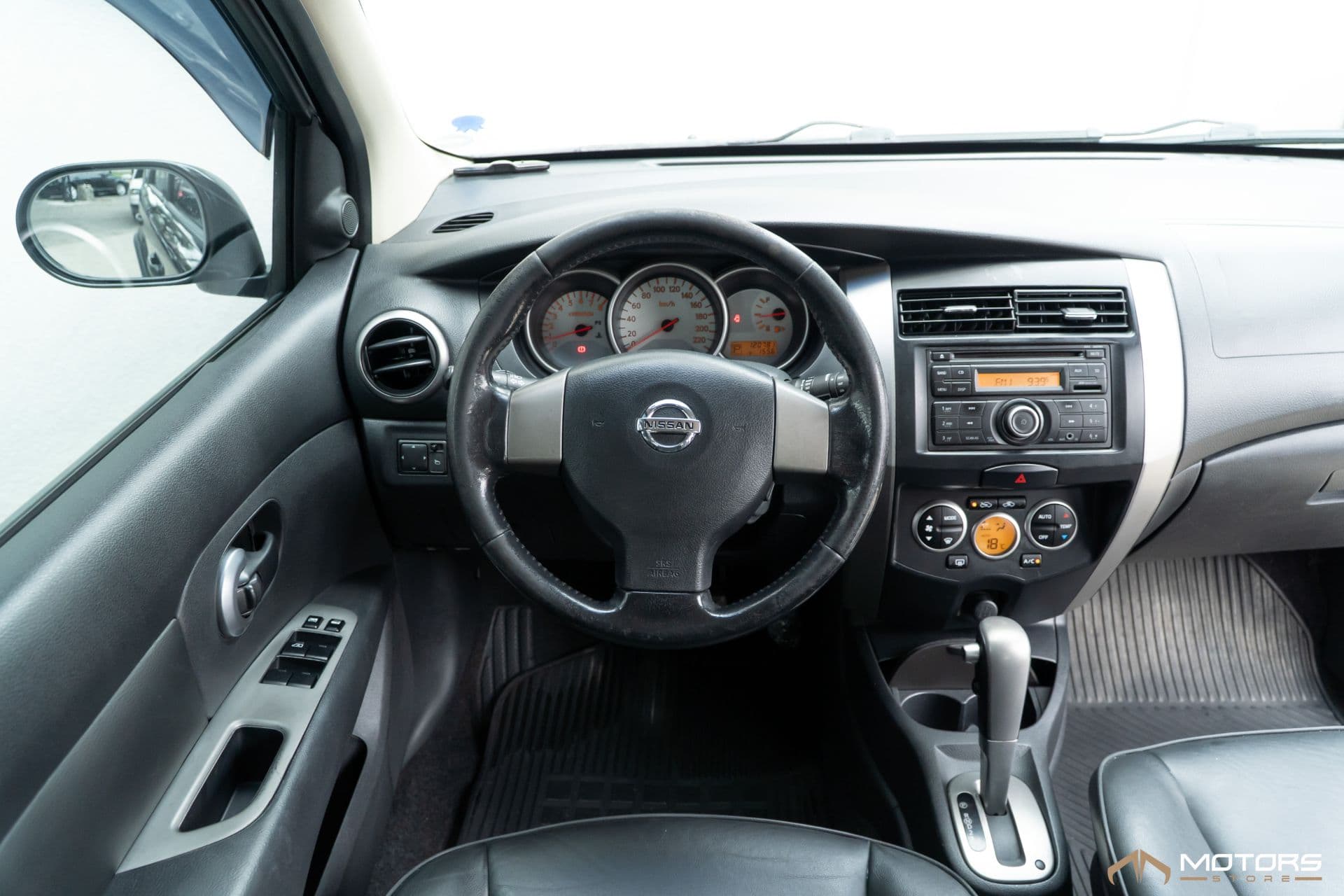 Nissan Livina Xgear 18sl - Imagem 13