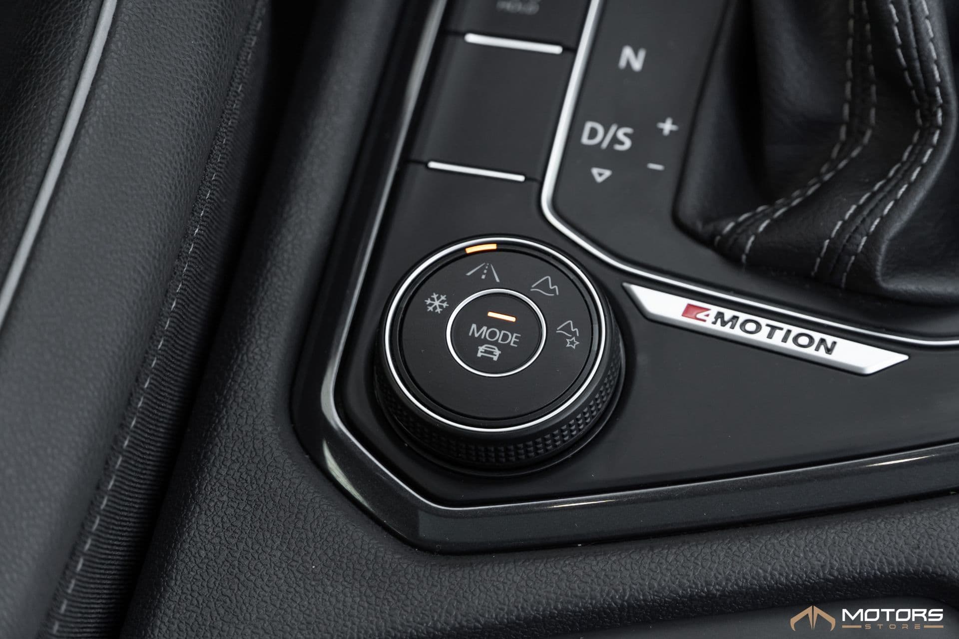 Volkswagen Tiguan Allspace R-line 350 Tsi 2.0 4x4 - Imagem 20