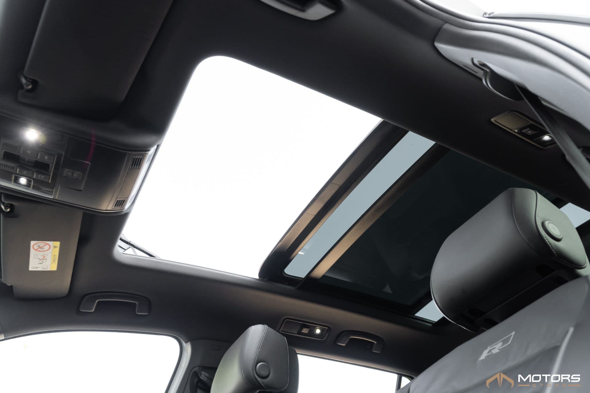 Volkswagen Tiguan Allspace R-line 350 Tsi 2.0 4x4 - Imagem 8