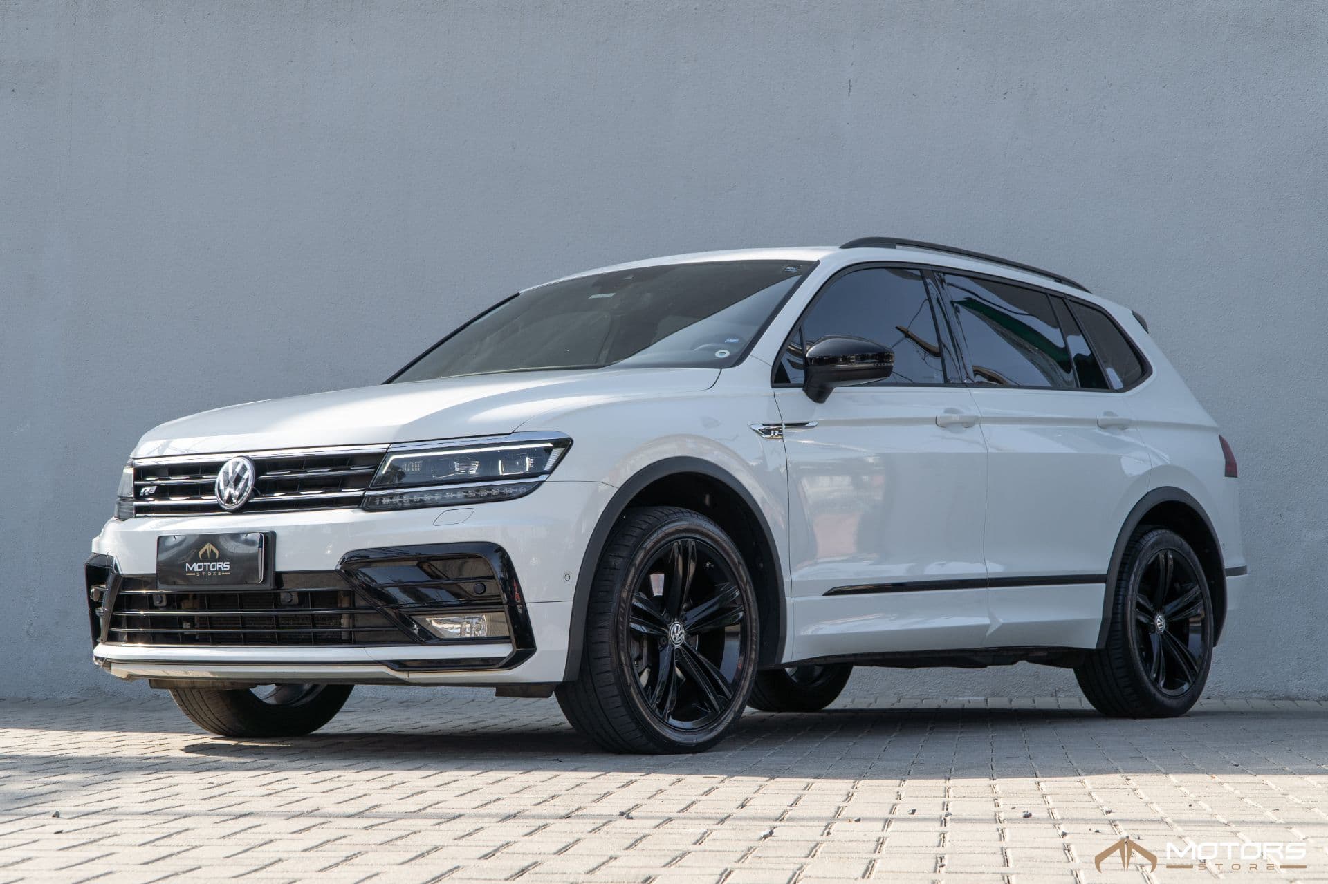 Volkswagen Tiguan Allspace R-line 350 Tsi 2.0 4x4 - Imagem 1