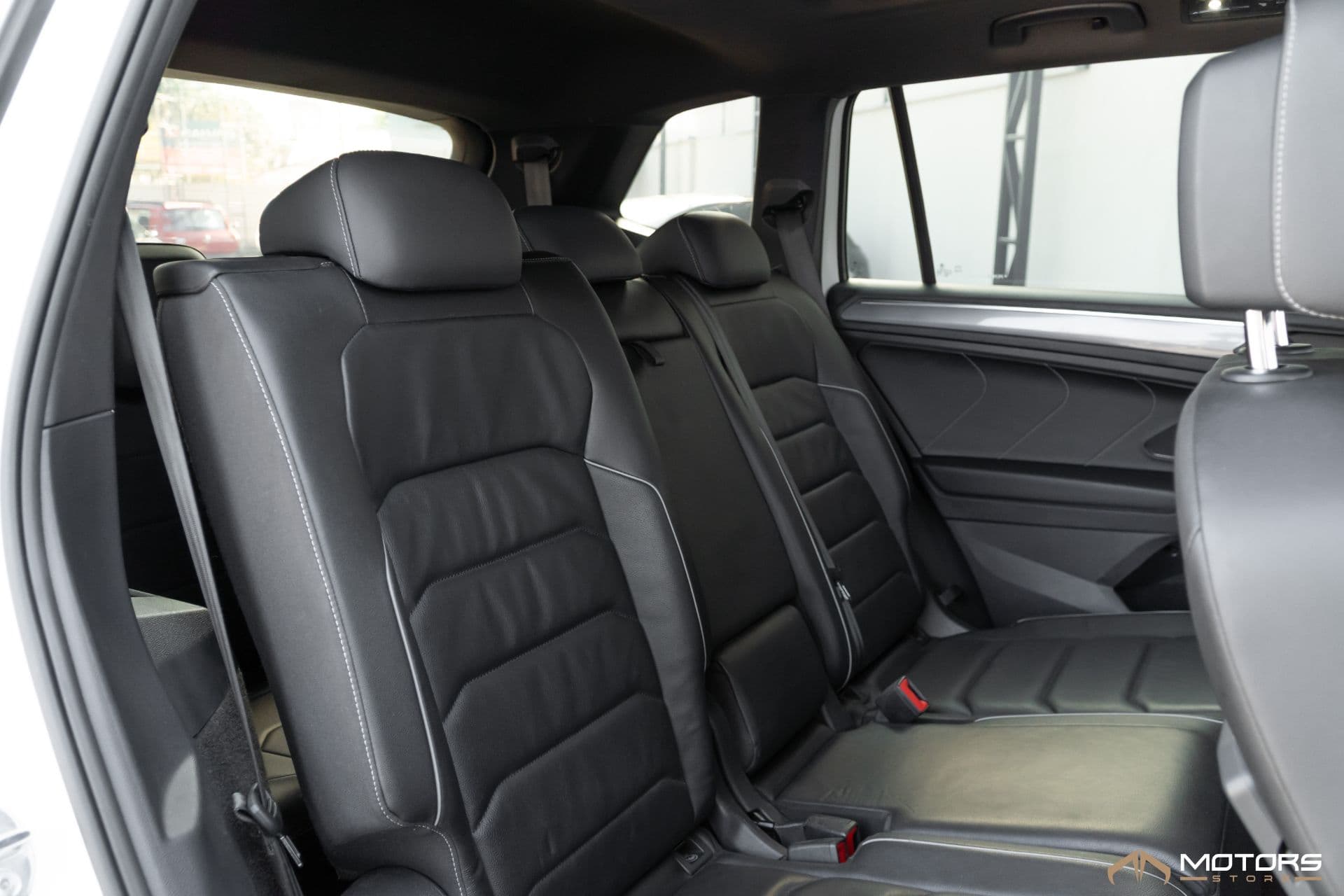 Volkswagen Tiguan Allspace R-line 350 Tsi 2.0 4x4 - Imagem 10