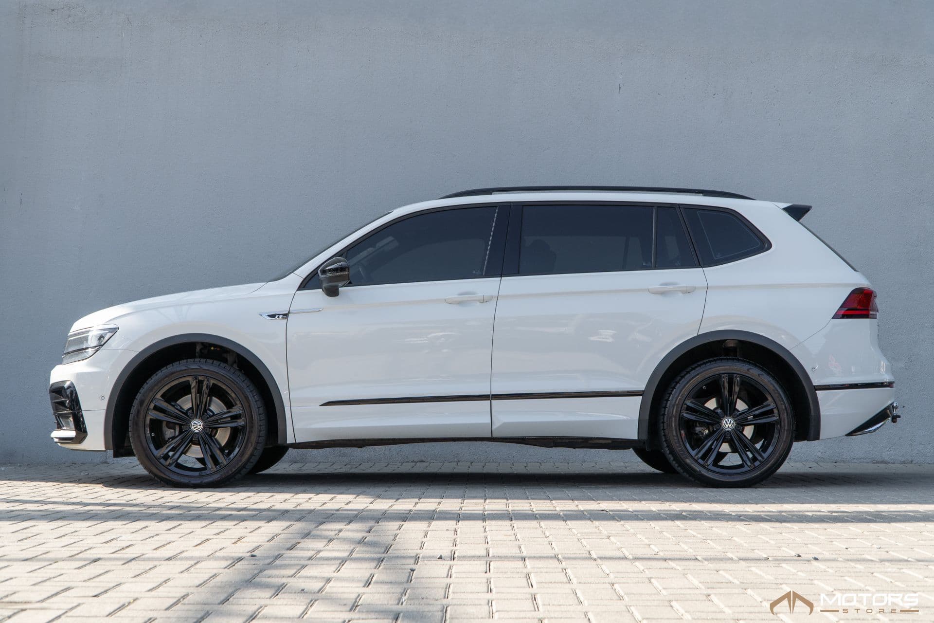 Volkswagen Tiguan Allspace R-line 350 Tsi 2.0 4x4 - Imagem 3