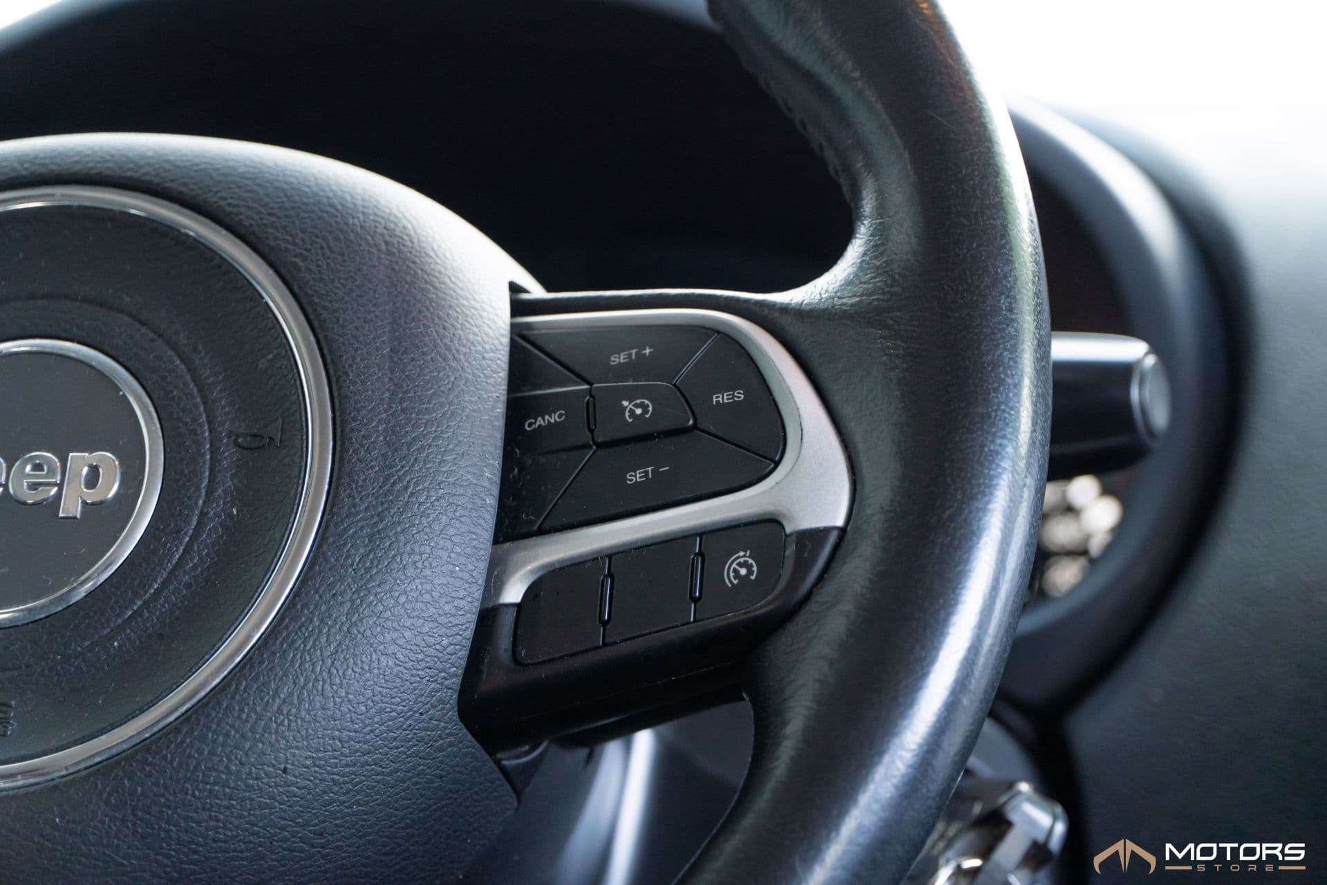 Jeep Renegade Longitude 1.8 Flex Automatico - Imagem 10
