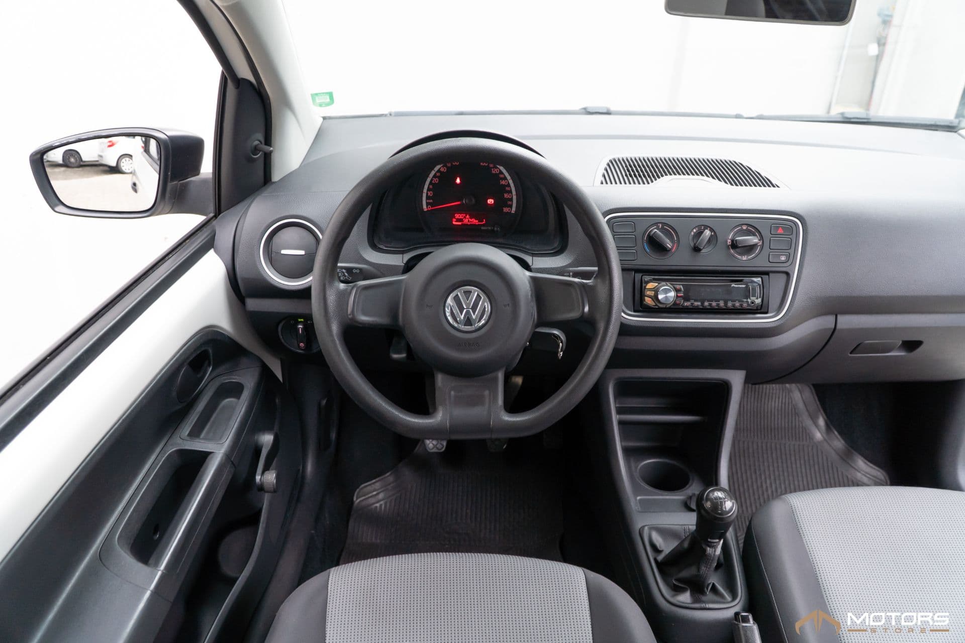 Volkswagen Up! Take 1.0l Mpi Total Flex Mec. 2p - Imagem 8