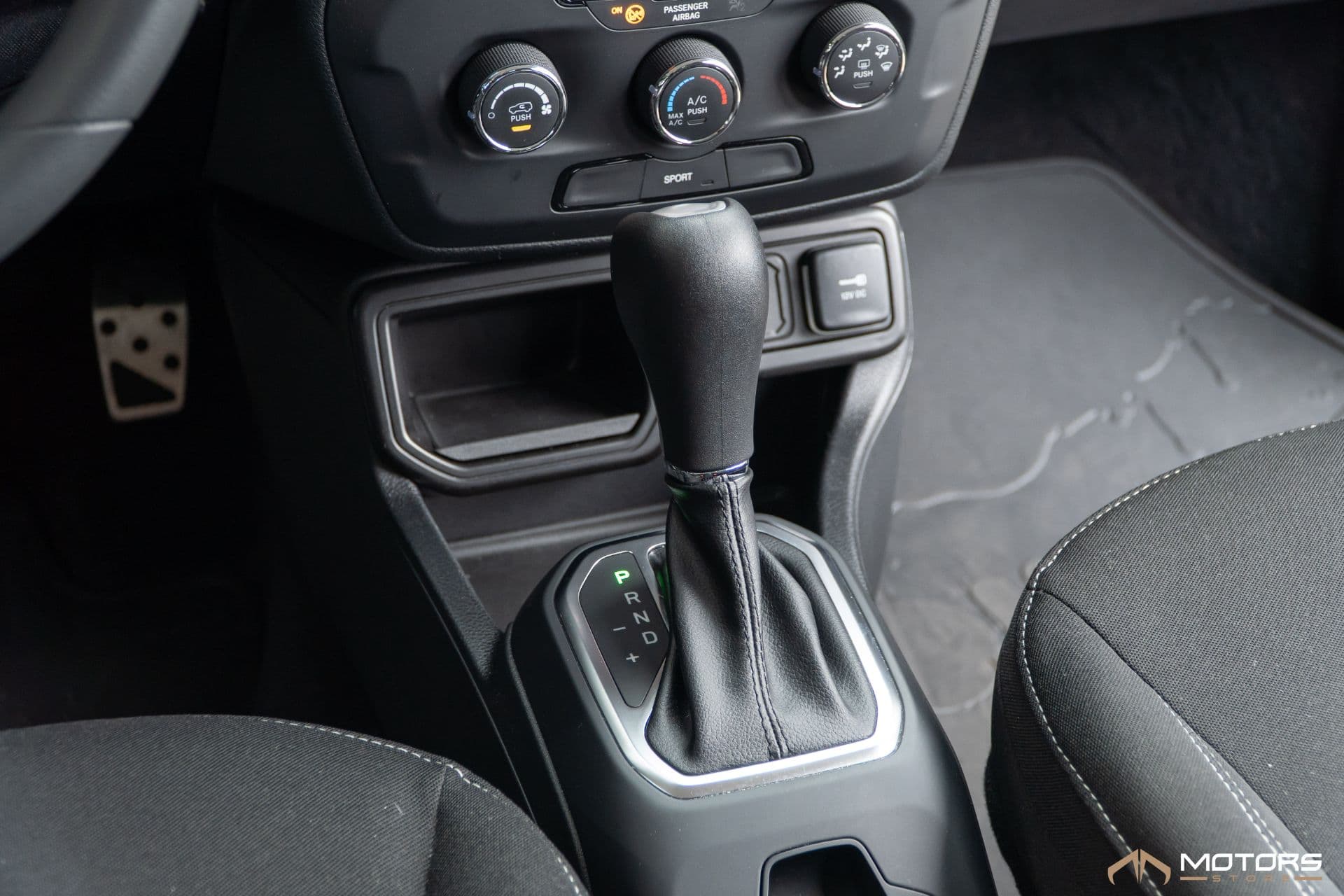 Jeep Renegade Sport T270 1.3 Tb 4x2 Flex Aut. - Imagem 13