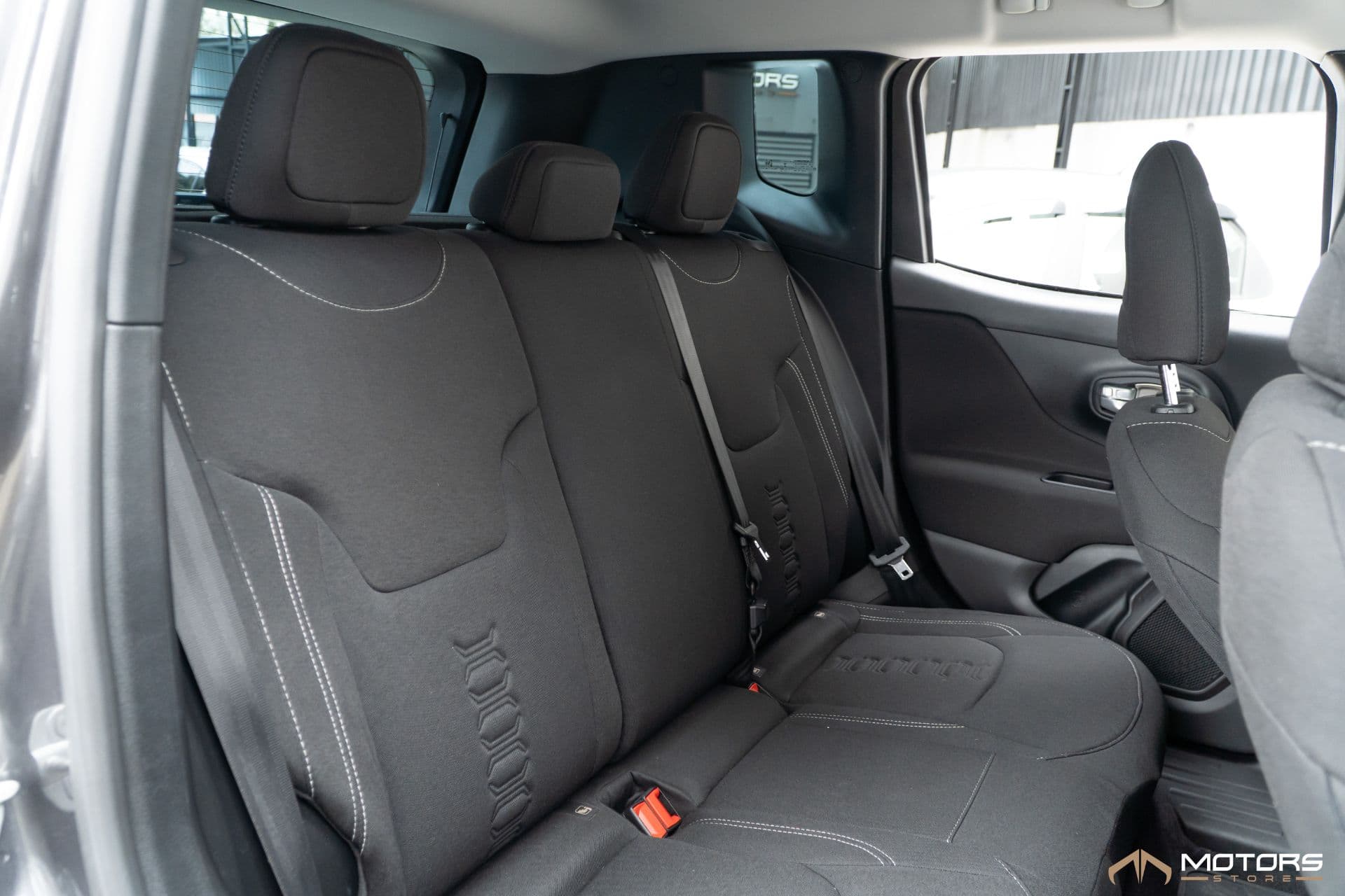 Jeep Renegade Sport T270 1.3 Tb 4x2 Flex Aut. - Imagem 8