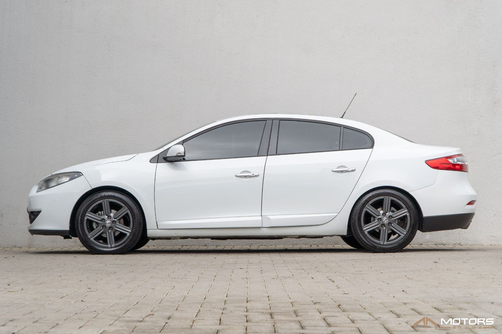 Renault Fluence 2.0 Dynamique 16v Flex 4p Manual - Imagem 3