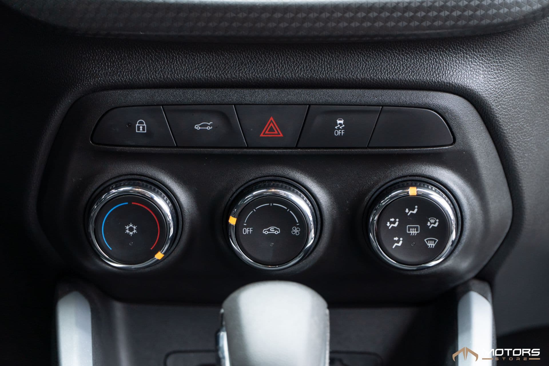 Chevrolet Onix Plus Turbo Lt Automatico - Imagem 13