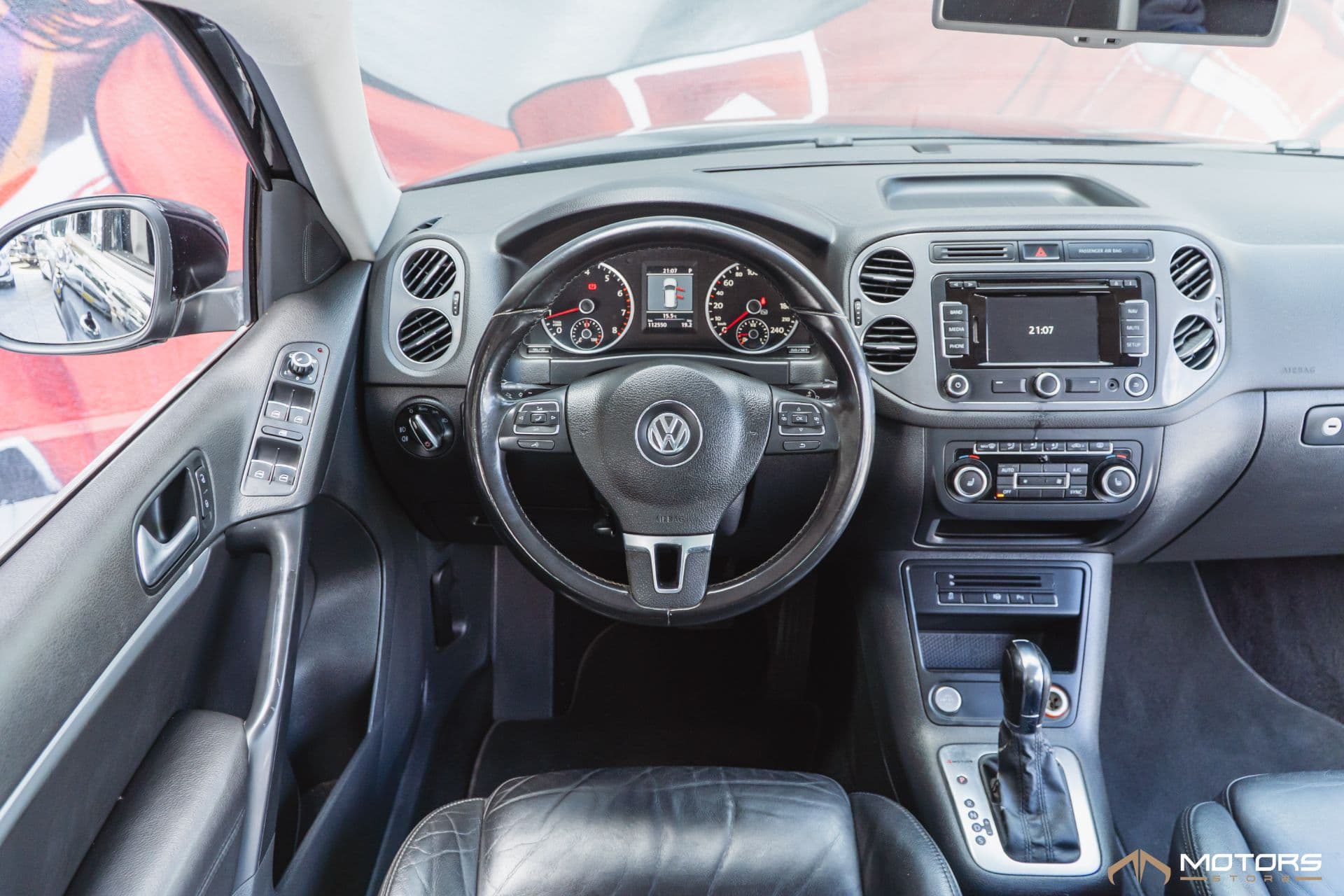 Volkswagen Tiguan 2.0 TSI 4MOTION - Imagem 17