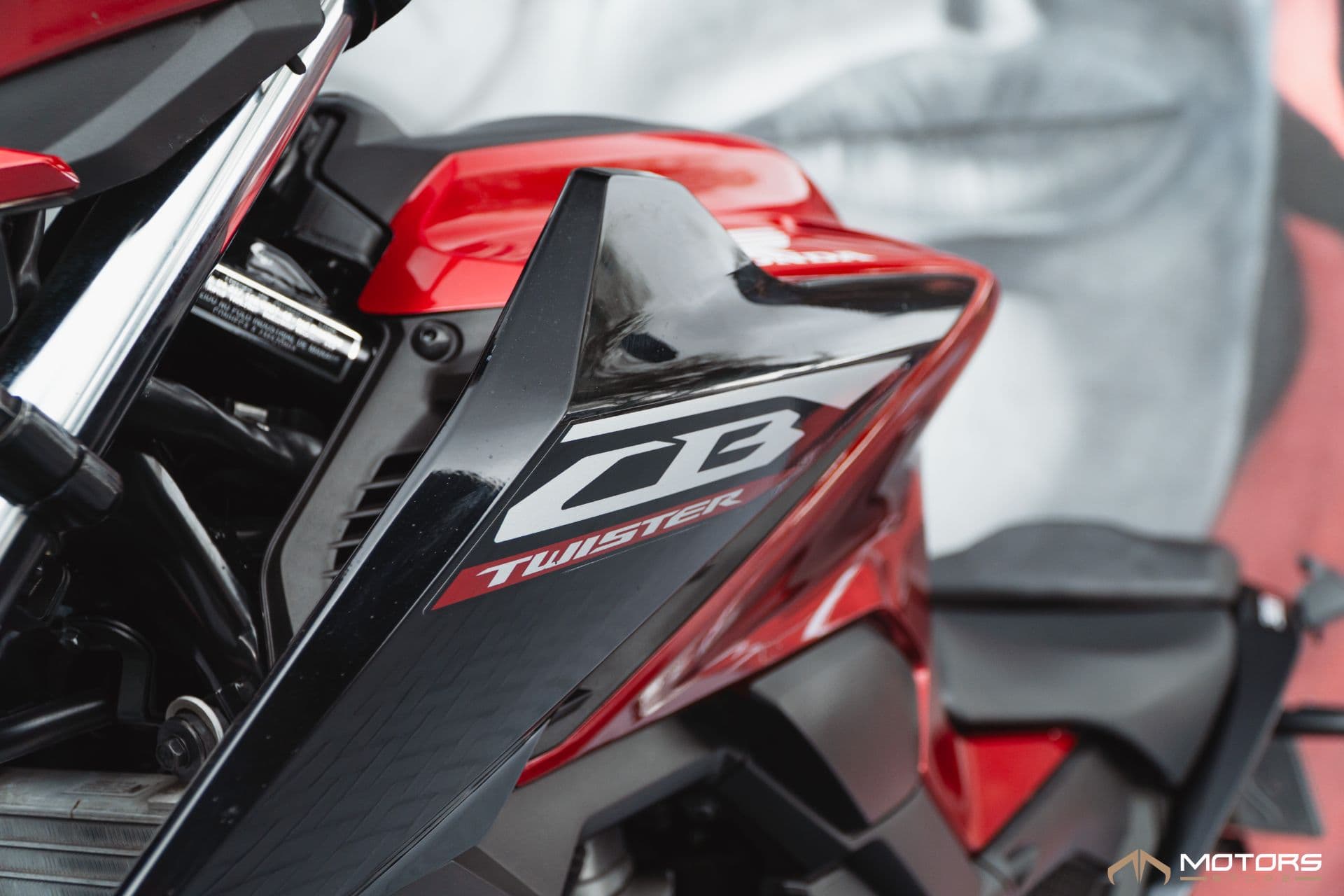 Honda CB 300F Twister Flex - Imagem 14