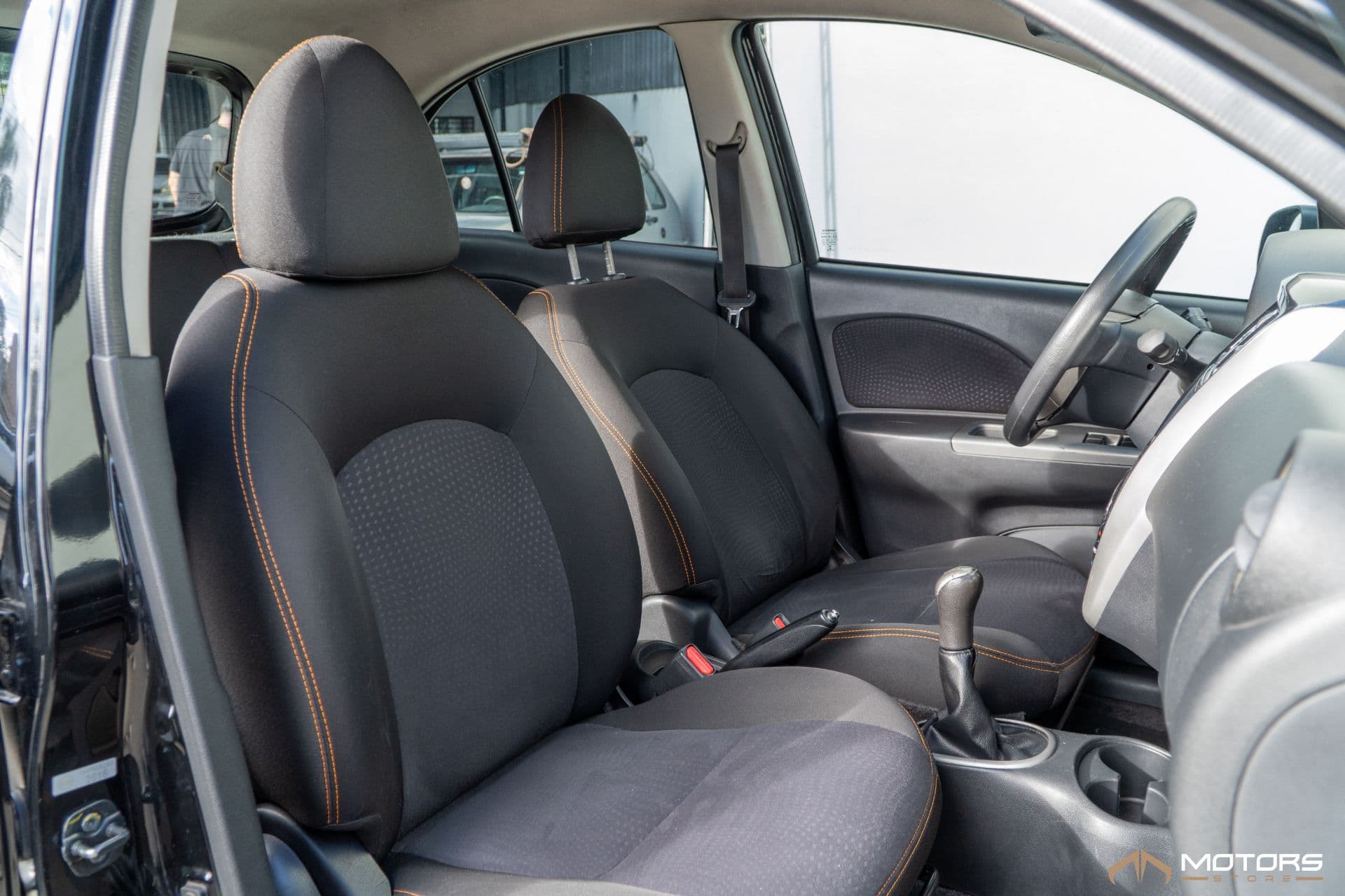 Nissan March 1.6 Rio 2016 - Imagem 6