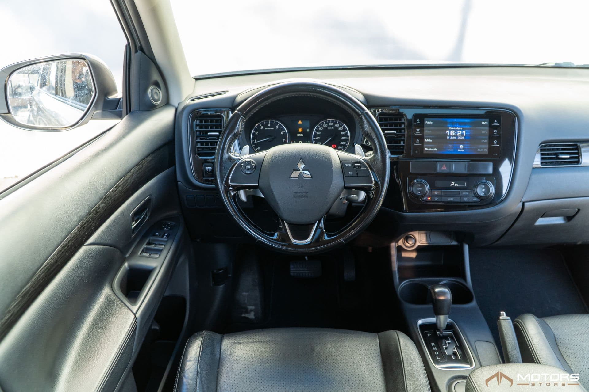 Mitsubishi Outlander 2.0 16v 160cv - Imagem 19