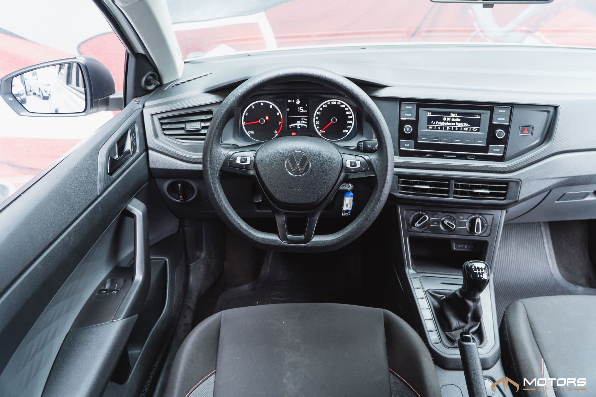 Volkswagen Polo Track 1.0 Flex 12V 5P - Imagem 15