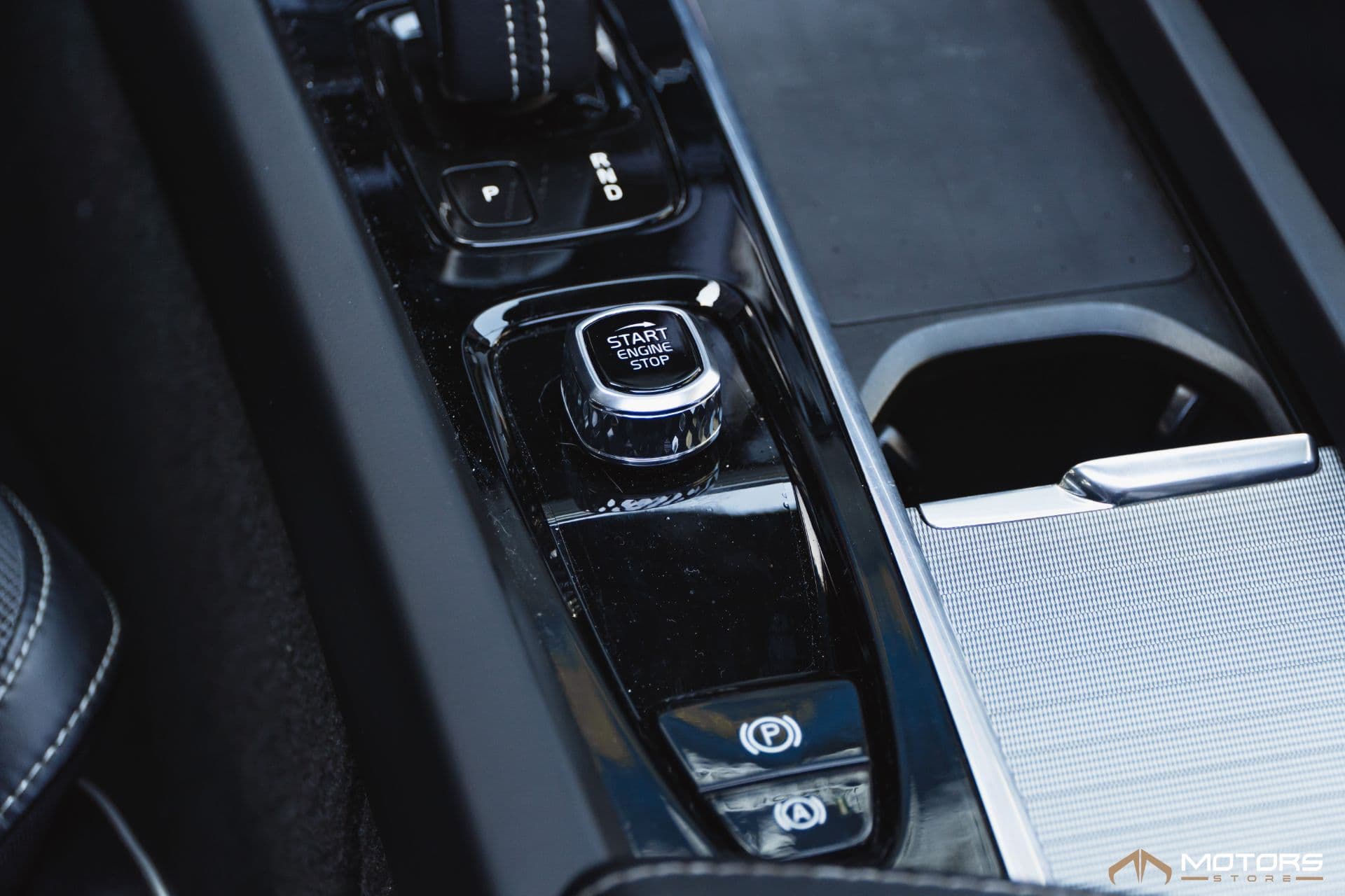 Volvo Xc 60 T-8 Hibrido R-Design 2.0 5P - Imagem 21
