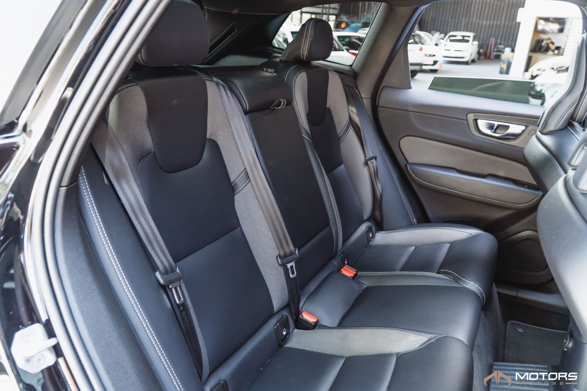 Volvo Xc 60 T-8 Hibrido R-Design 2.0 5P - Imagem 14