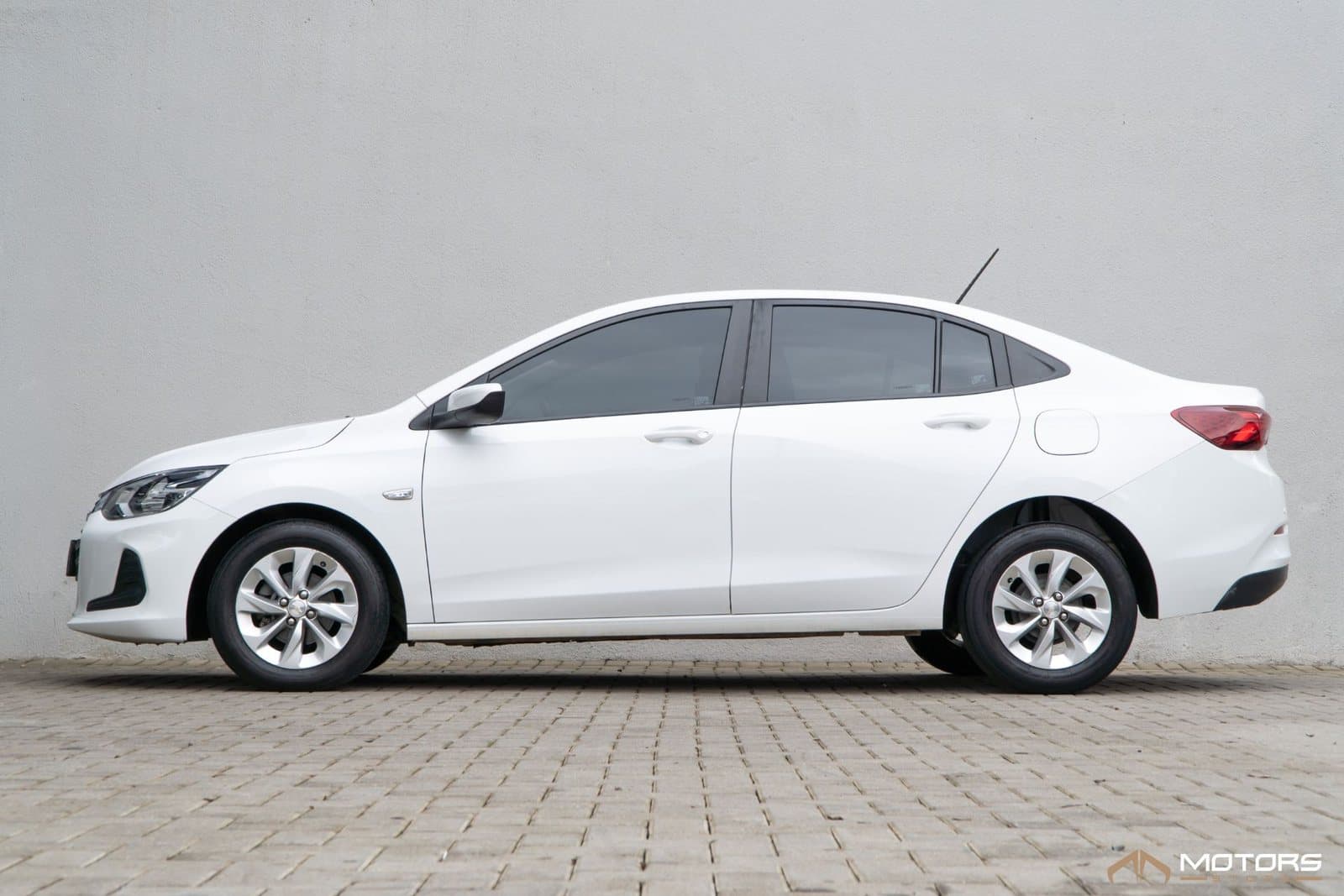 Chevrolet Onix Sedan Plus Lt 1.0 12v Tb Flex Aut - Imagem 3