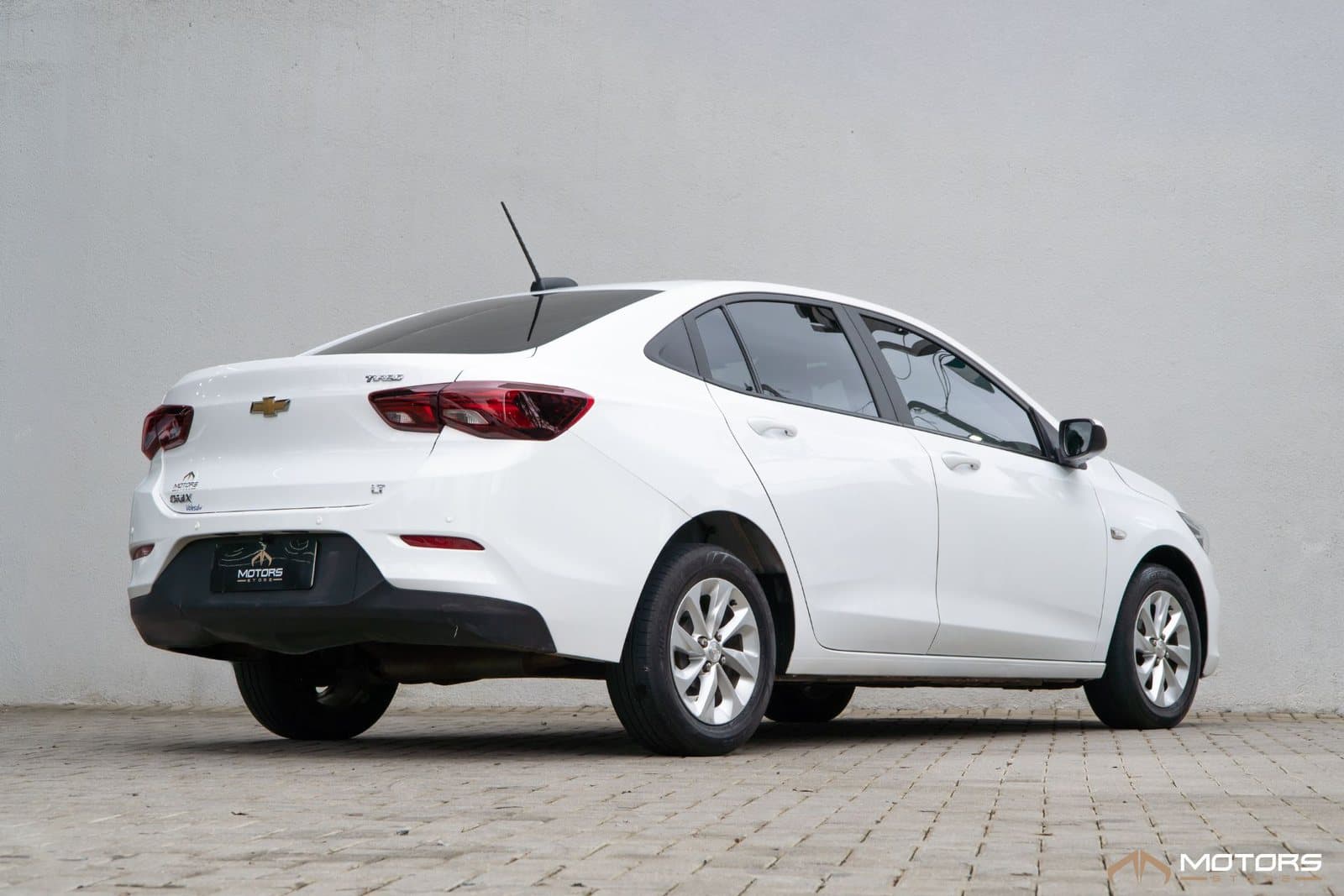 Chevrolet Onix Sedan Plus Lt 1.0 12v Tb Flex Aut - Imagem 2