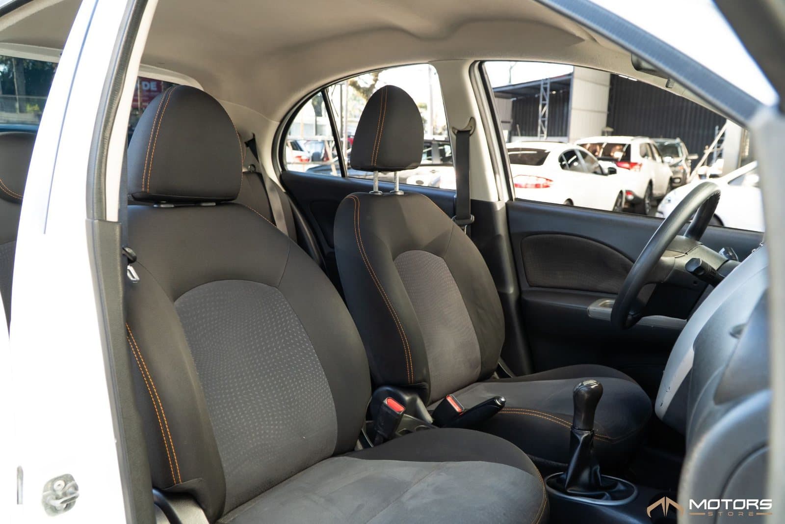 Nissan March 1.6 Rio 2016 - Imagem 8
