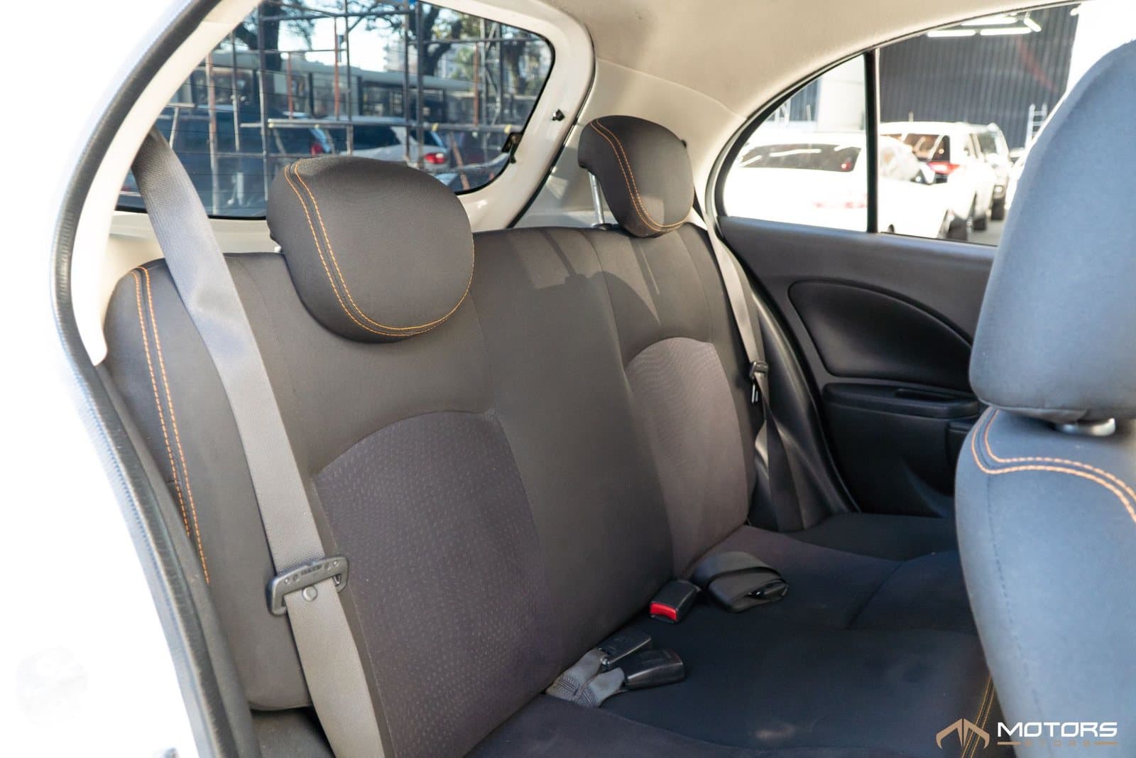 Nissan March 1.6 Rio 2016 - Imagem 9