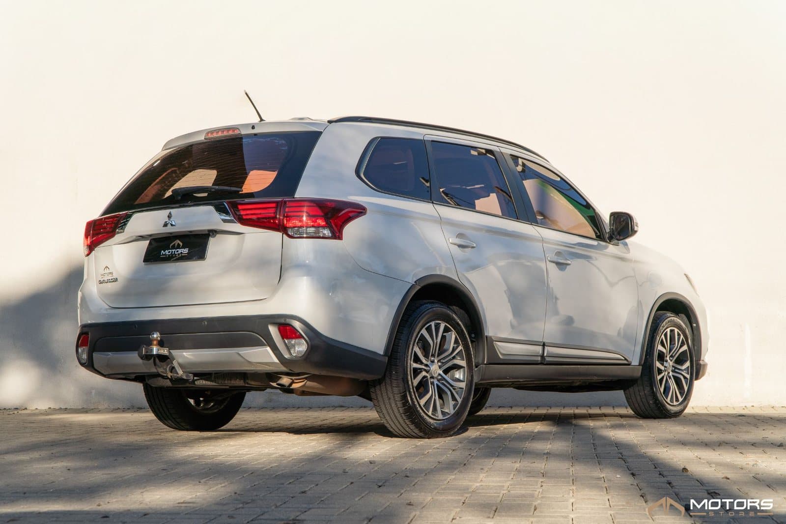 Mitsubishi Outlander 2.0 16v 160cv - Imagem 2
