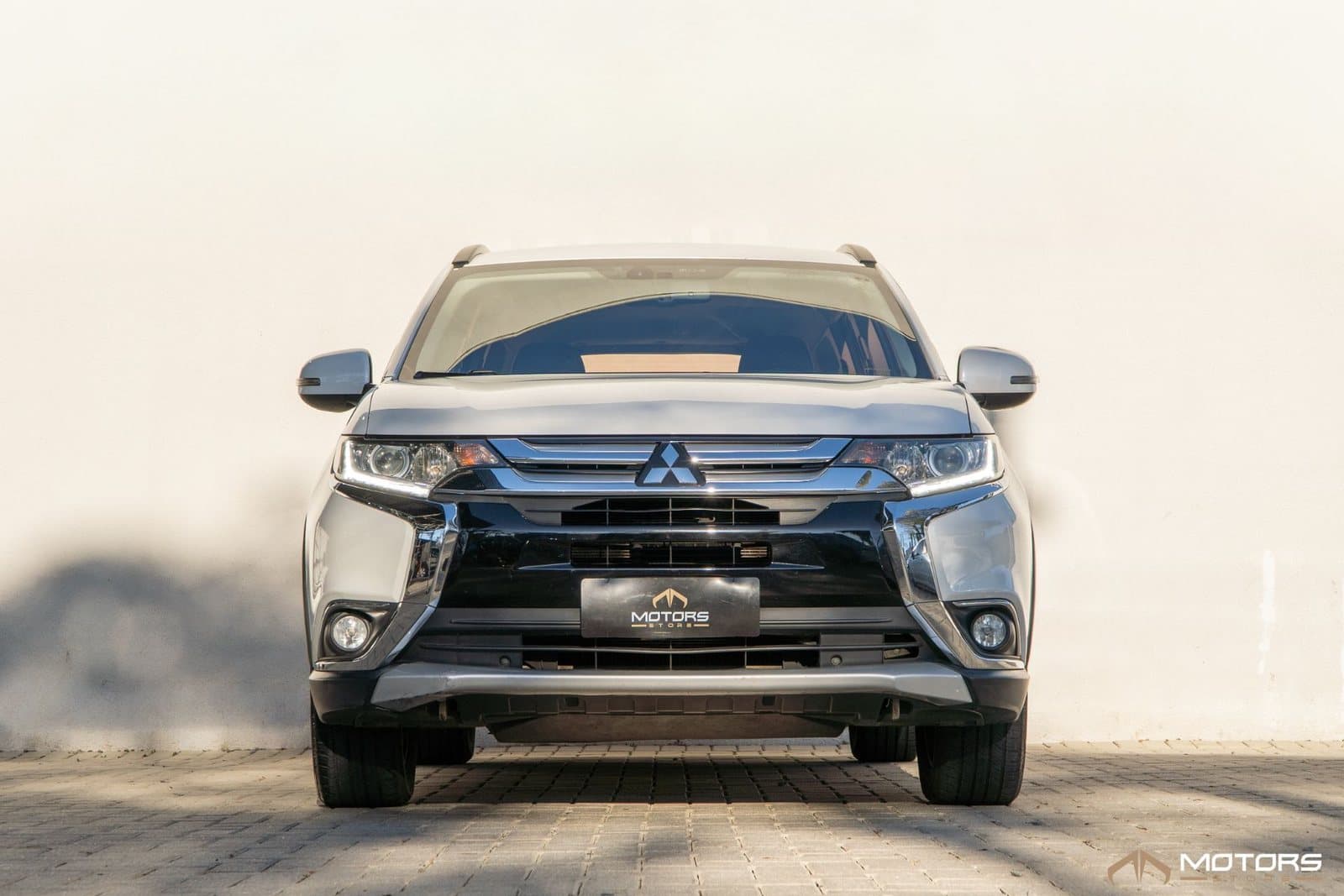 Mitsubishi Outlander 2.0 16v 160cv - Imagem 4