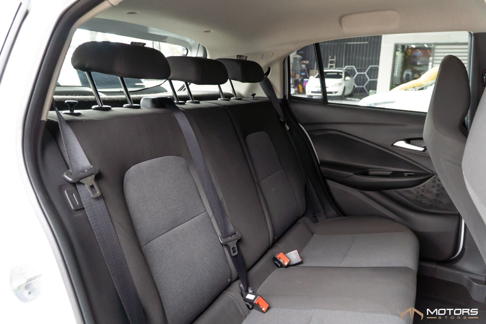 Chevrolet Onix Hatch 1.0 12v Flex 5p Mec - Imagem 8