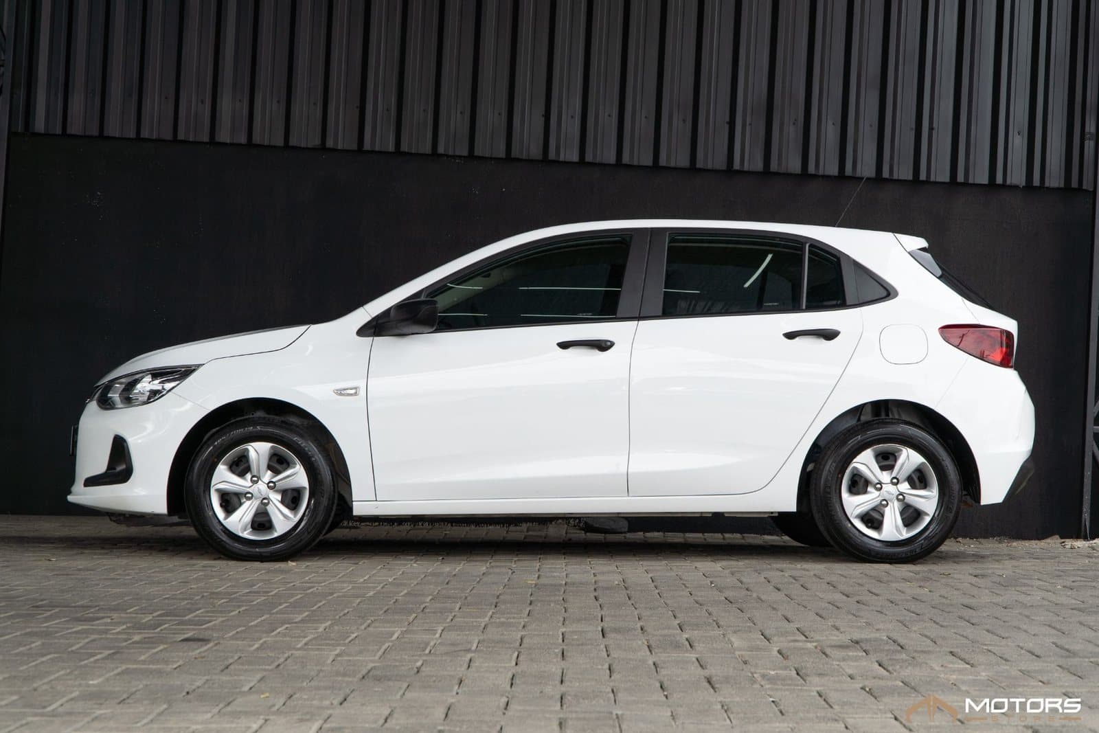 Chevrolet Onix Hatch 1.0 12v Flex 5p Mec - Imagem 3