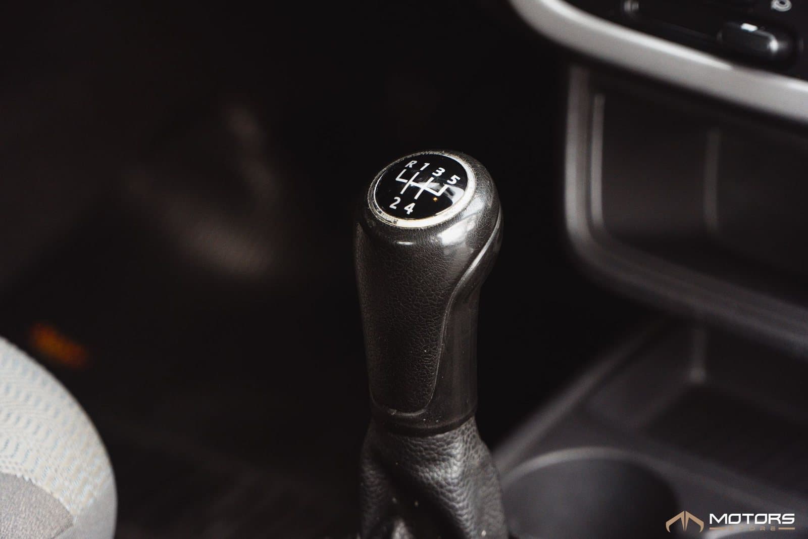 Volkswagen Voyage 1.6 Trend - Imagem 9