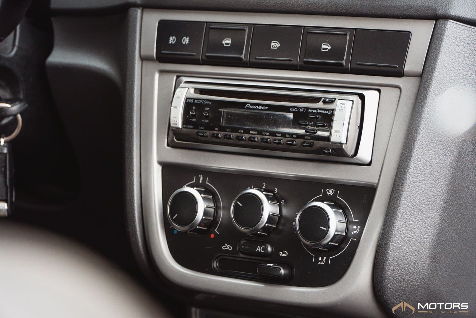 Volkswagen Voyage 1.6 Trend - Imagem 8